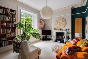 Family Room- click for photo gallery